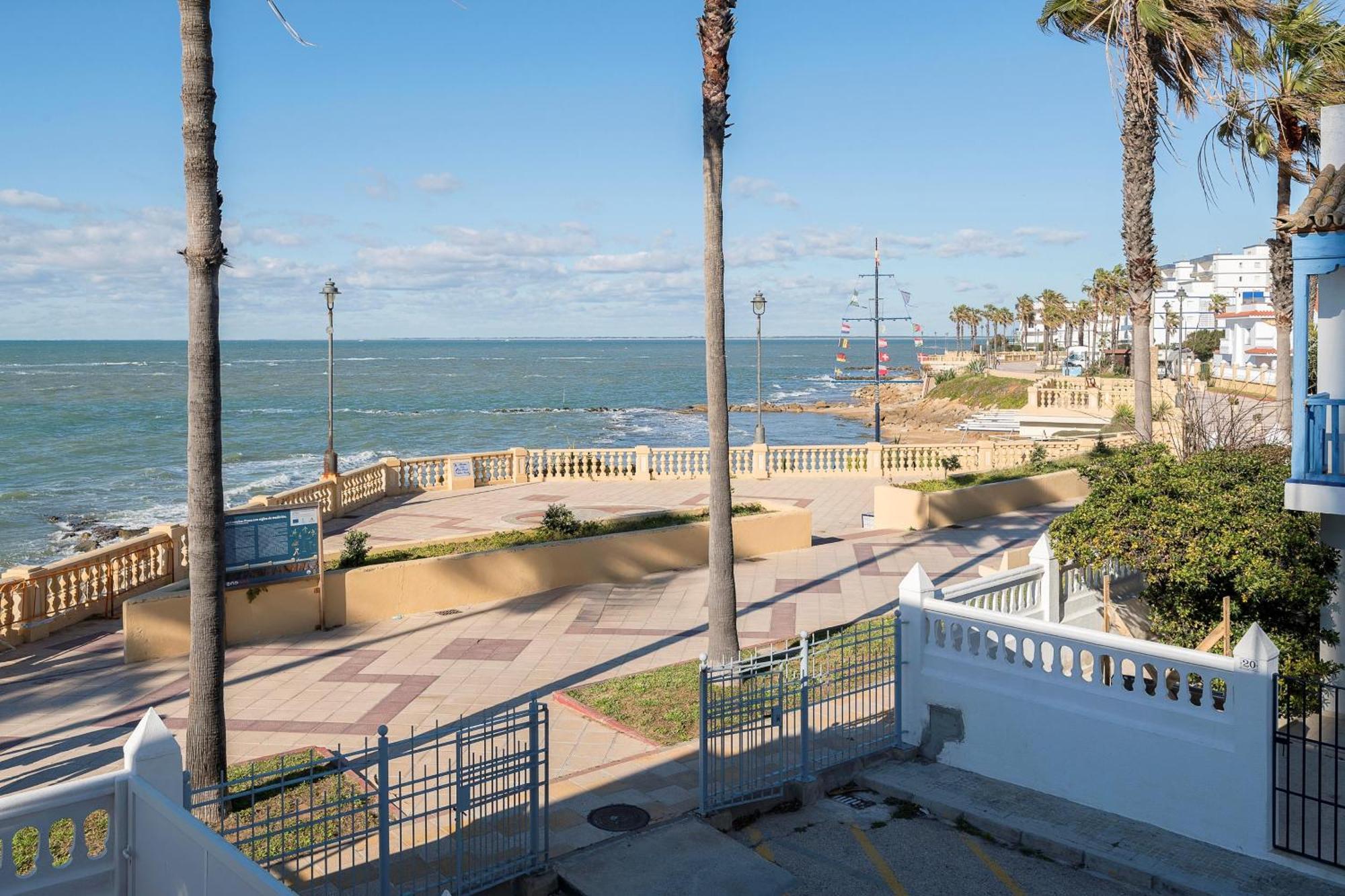 El Paseo Del Faro Villa Chipiona Eksteriør billede